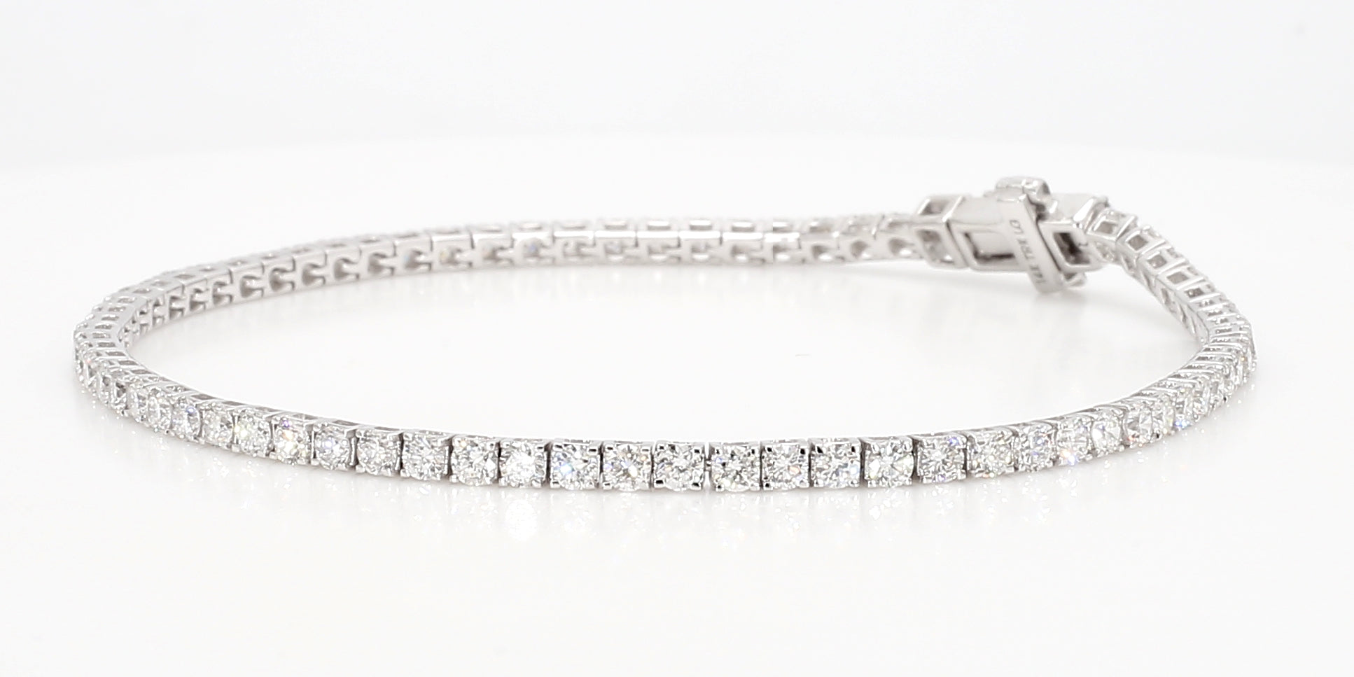 Round Shape Lab Grown Diamond Tennis Bracelet 1-10 Carat TW LW.